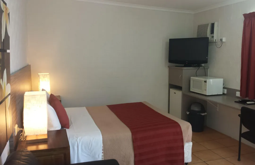 Mid City Motor Inn-1