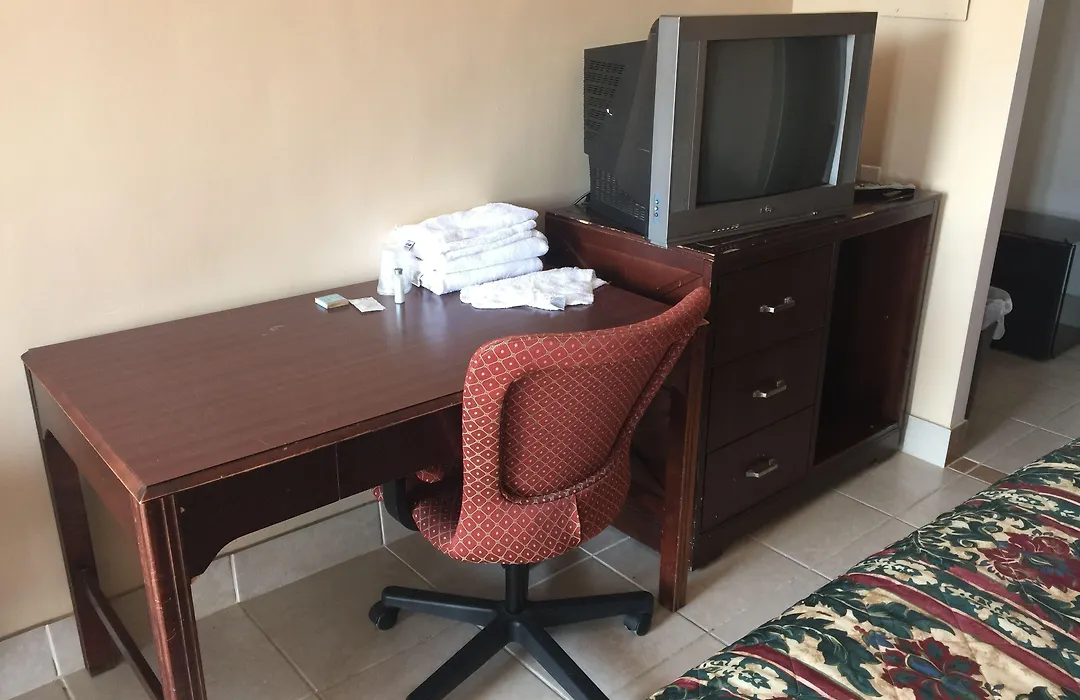 Cloud 9 Inn - Beach Hotel-1