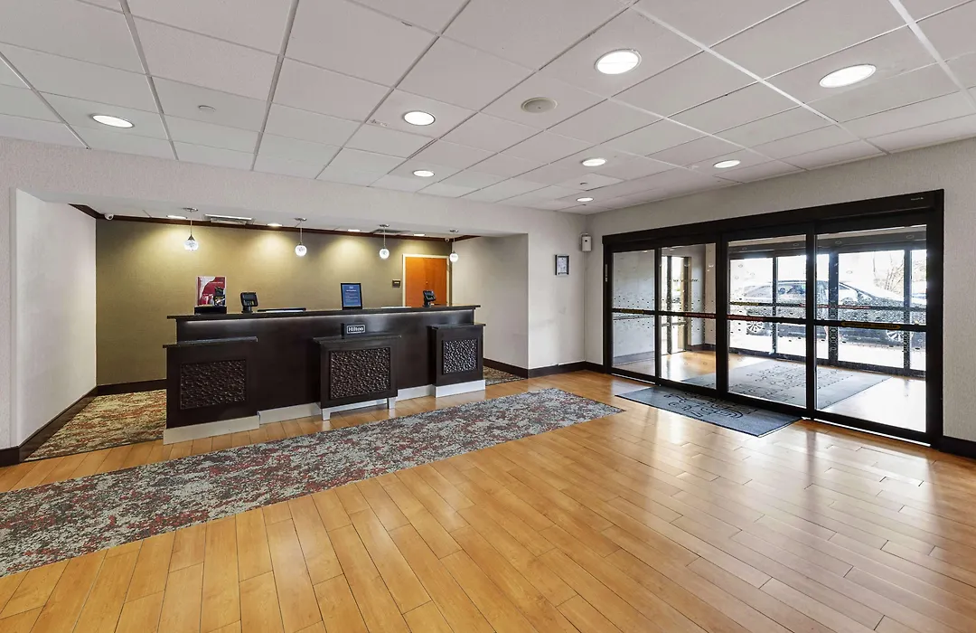 Hampton Inn Nanuet-1