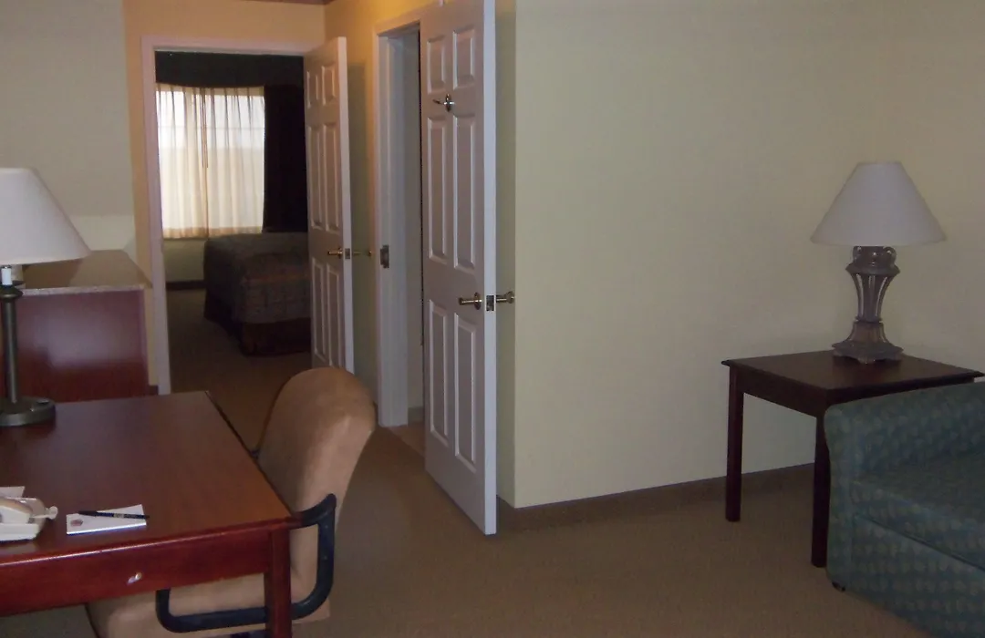 Town & Country Inn And Suites-1