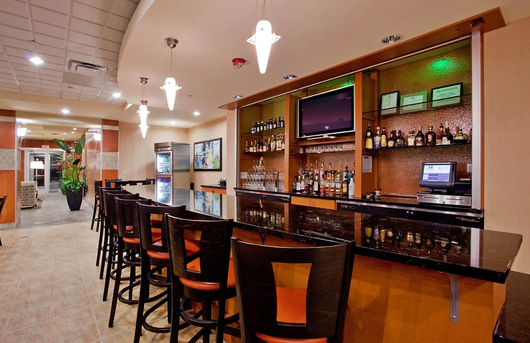 Holiday Inn Hotel & Suites Gateway By Ihg-1
