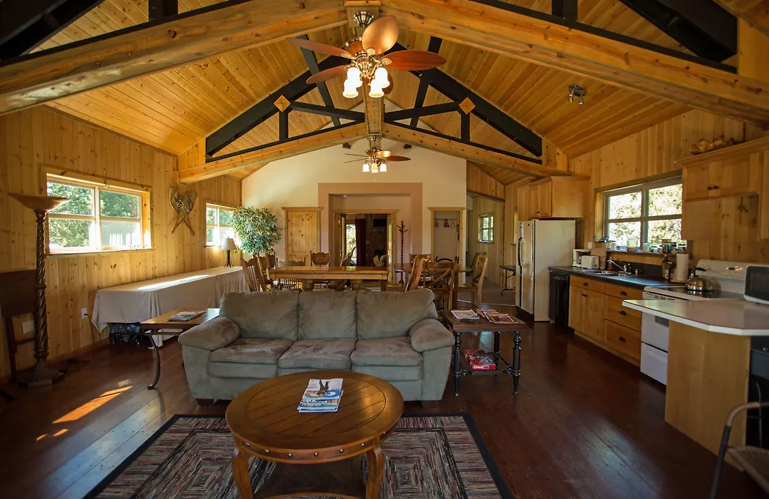 Diamondstone Guest Lodges-1