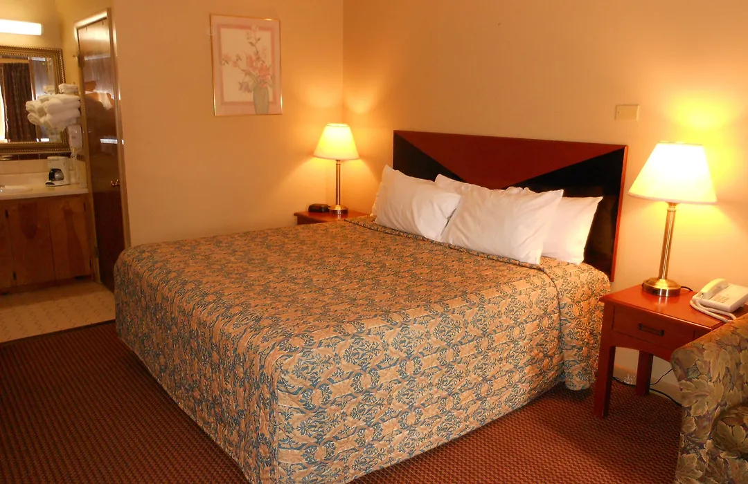 Mcclellan Inn-1