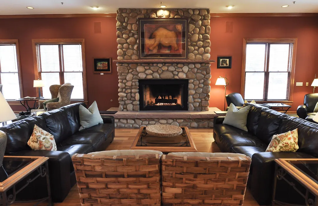 The Bradley Boulder Inn-1