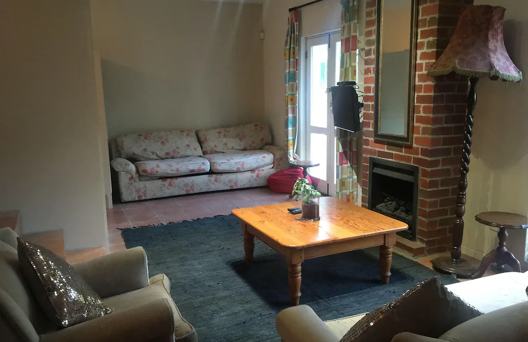 Mountain Manor Guest House & Executive Suites-1