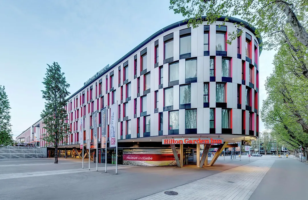 Hilton Garden Inn Stuttgart Neckarpark-1