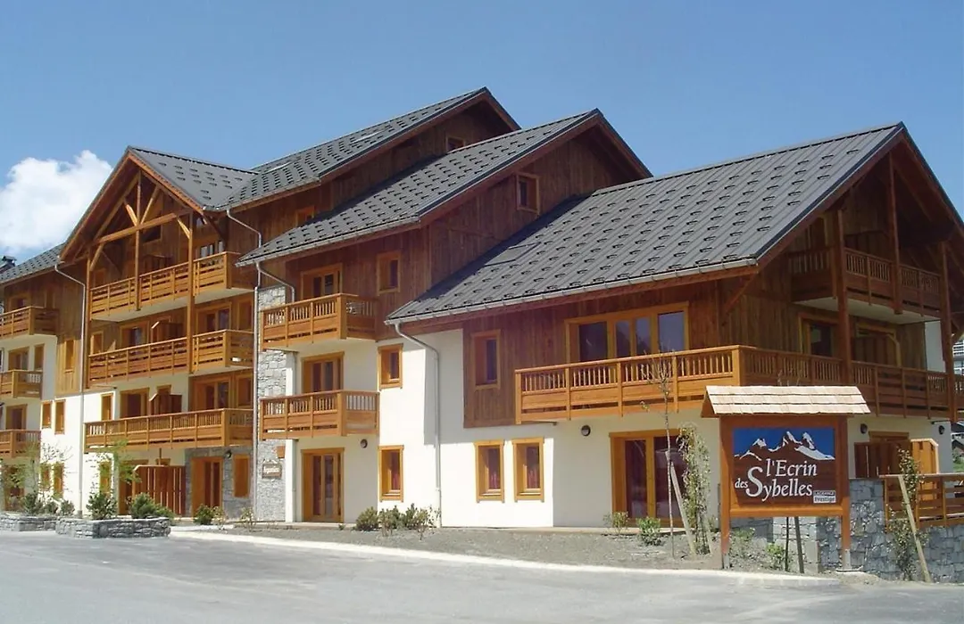 Residence Lagrange Vacances L'Ecrin Des Sybelles-1