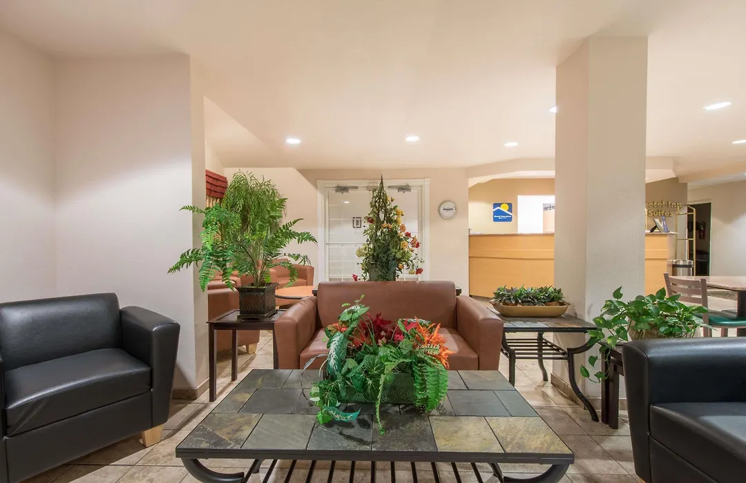 Microtel Inn & Suites By Wyndham Altus-1
