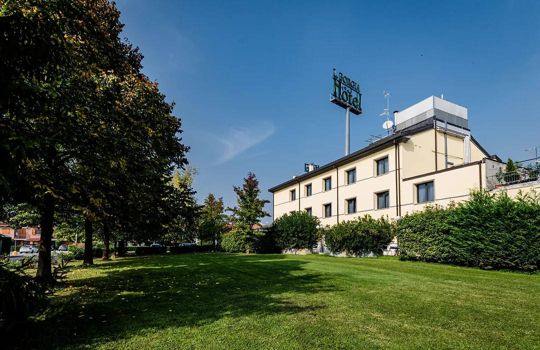 Hotel Lucrezia Borgia-1