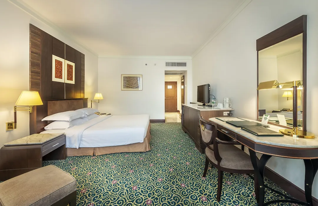 Ramada By Wyndham Bangkok Chaophya Park-1