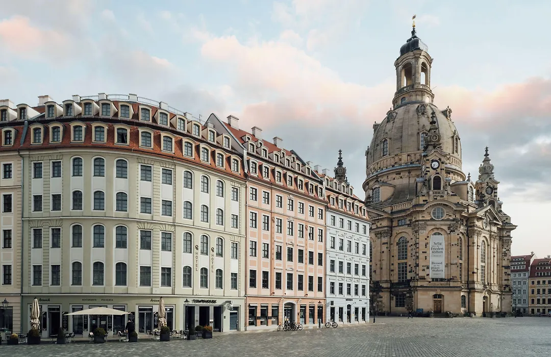 The Cloud One Dresden-Frauenkirche-1