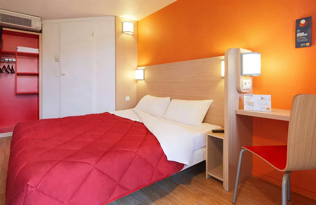 Premiere Classe Paris Ouest - Nanterre - La Defense-1