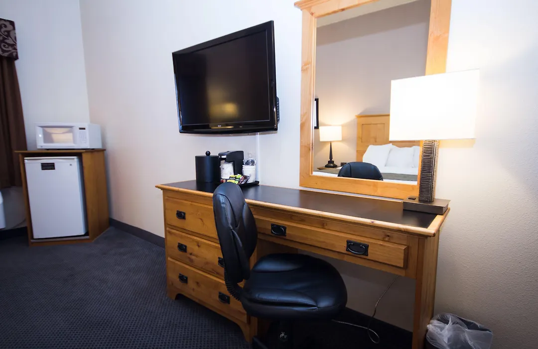 Best Western Brighton Inn-1
