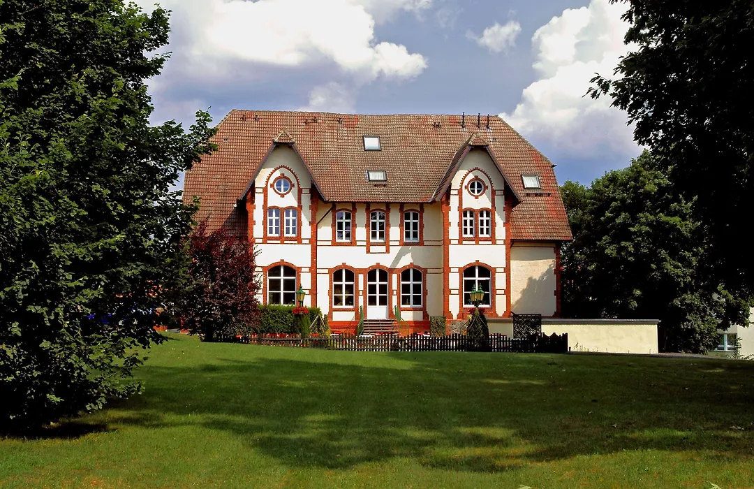 Villa Knobelsdorff-1