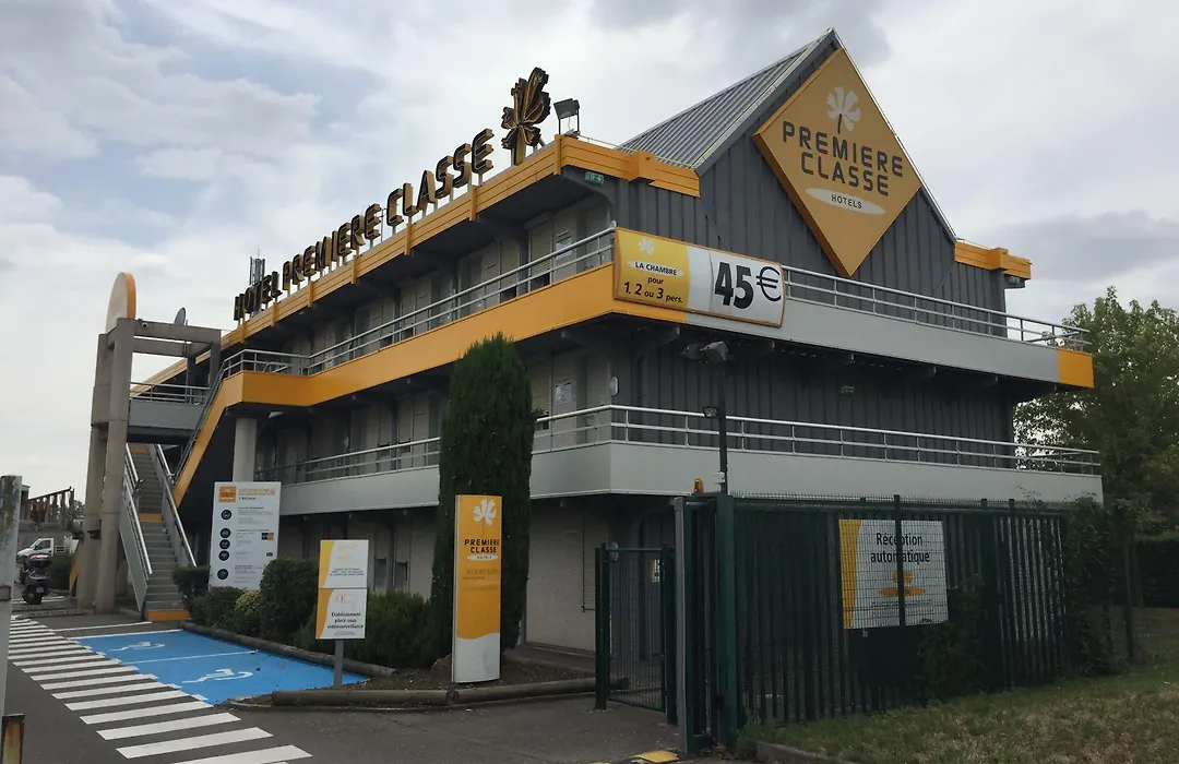 Premiere Classe Toulouse Sud - Portet-1