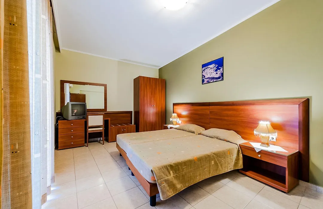 Esmeralda Hotel-1