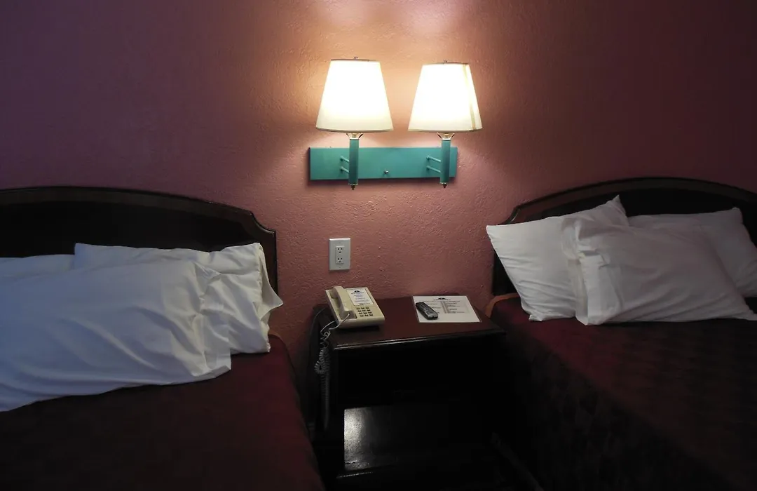 Sealamp Inn-1
