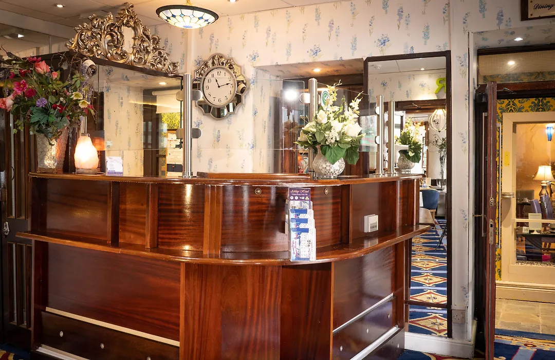 Ashley Hotel-1