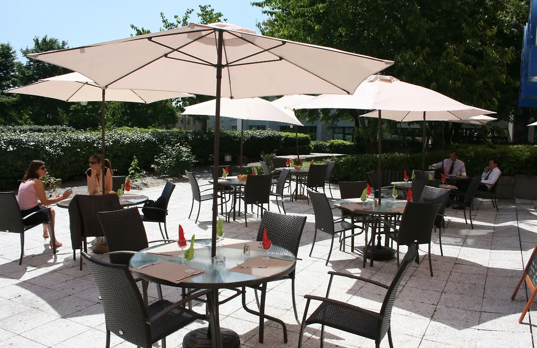 Euro Hotel Paris Creteil-1