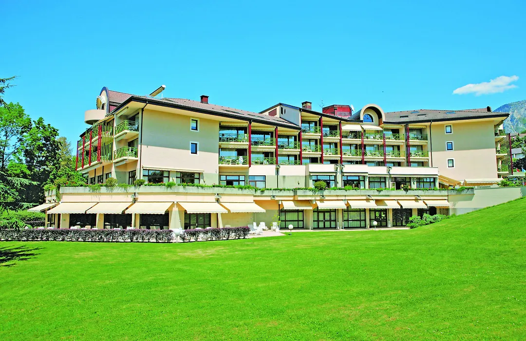 Hotel ***&Spa Vacances Bleues Villa Marlioz-1