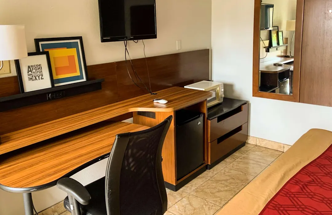 Luxury Inn Forrest City-1