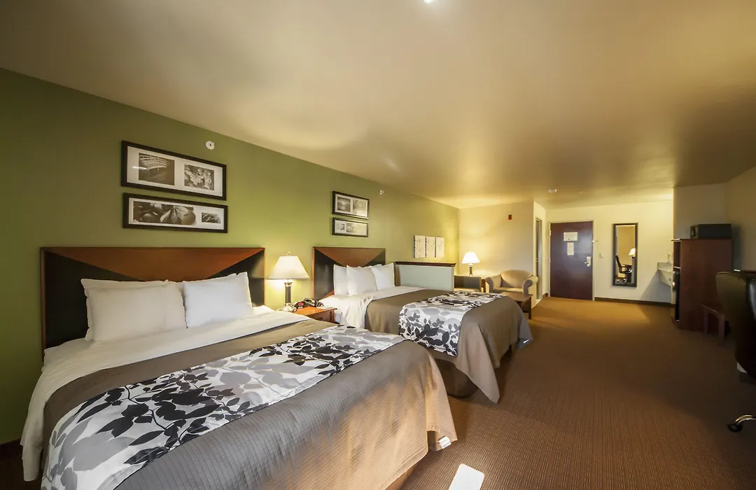 Sleep Inn & Suites Shamrock-1