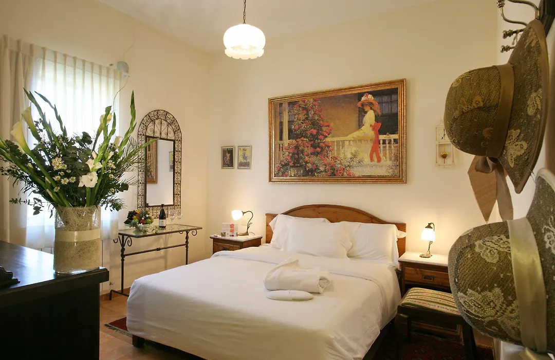 Tlv Boutique And Spa-1