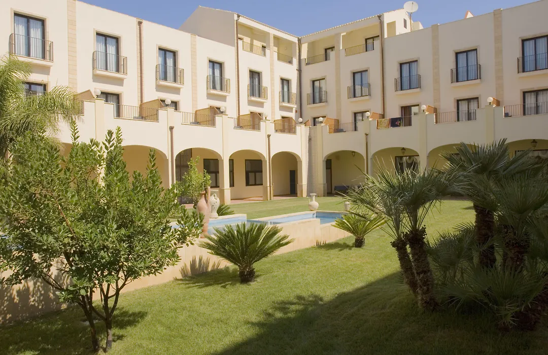 Mahara Hotel & Wellness-1