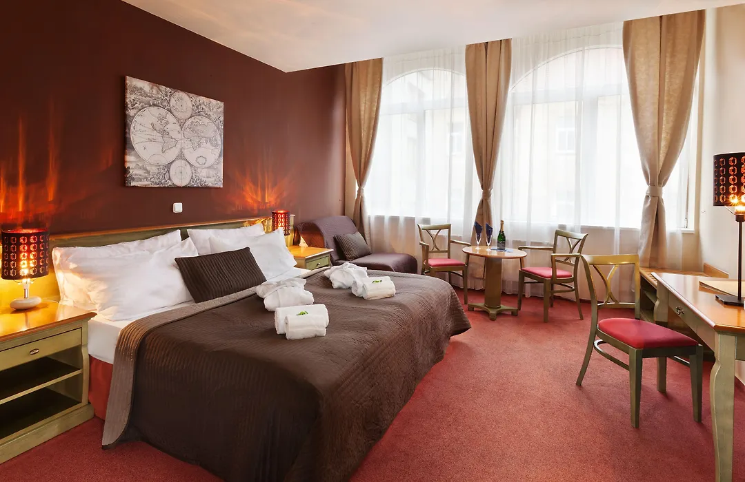 Augustus Et Otto Hotel-1