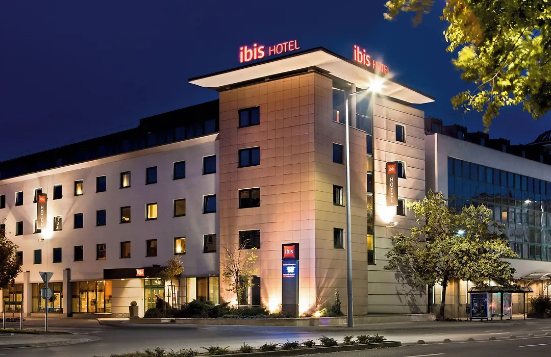 Ibis Gyor-1