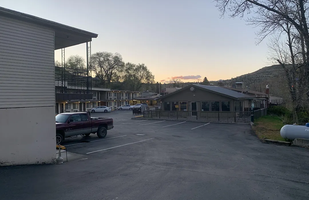 Sunset Inn - John Day-1