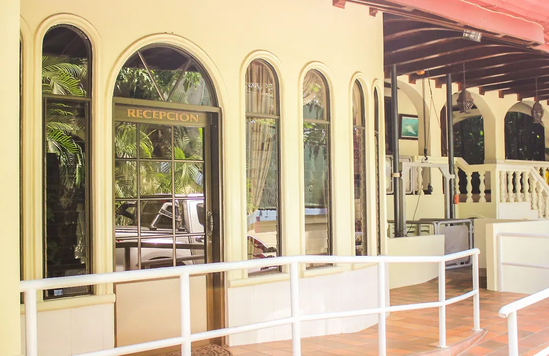 Hotel Villas Lirio-1