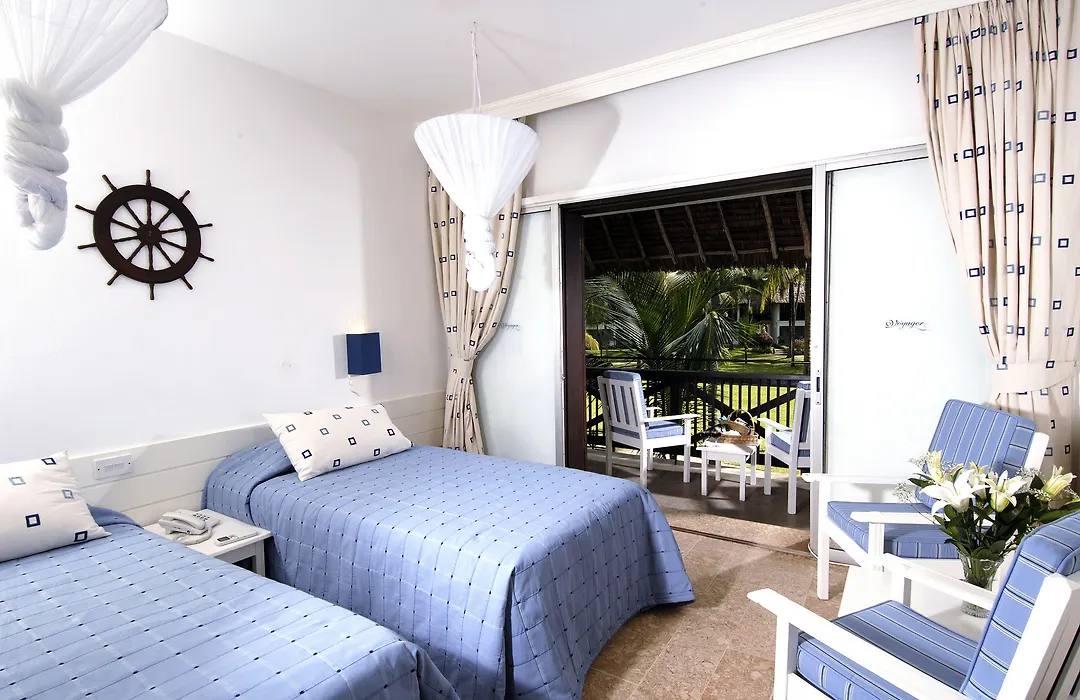 Voyager Beach Resort-1