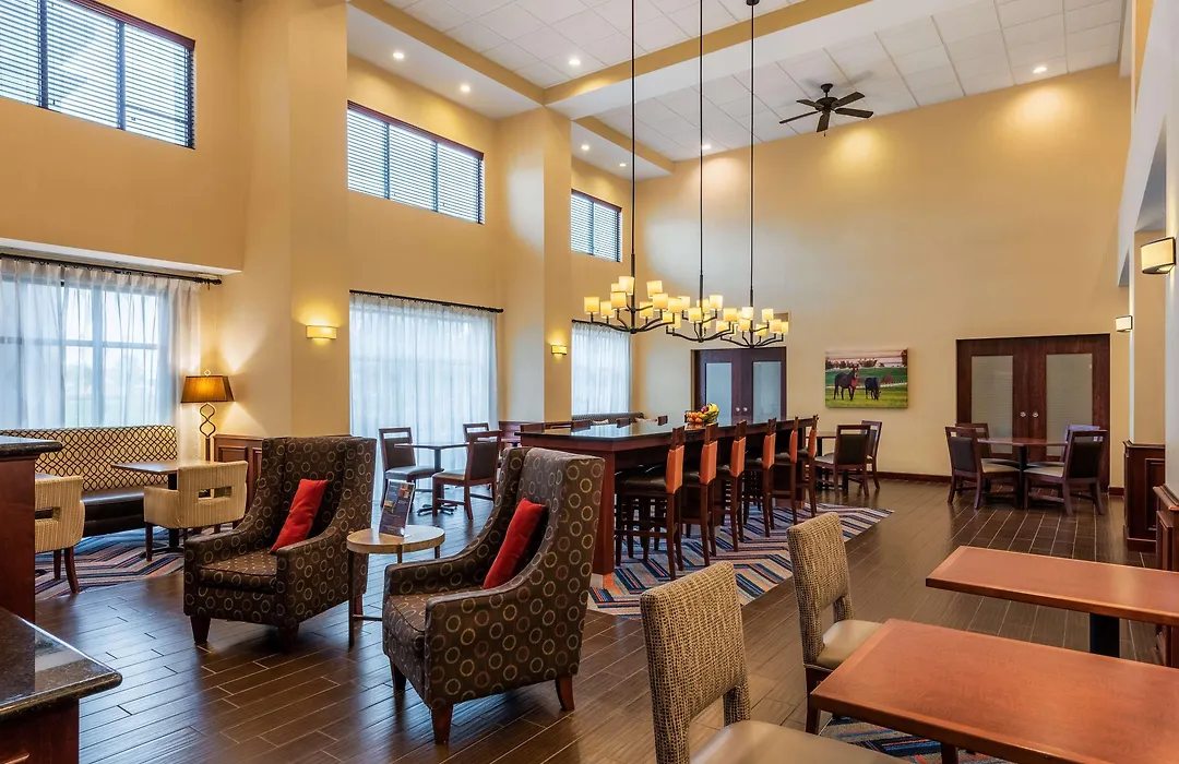 Hampton Inn & Suites Hopkinsville-1