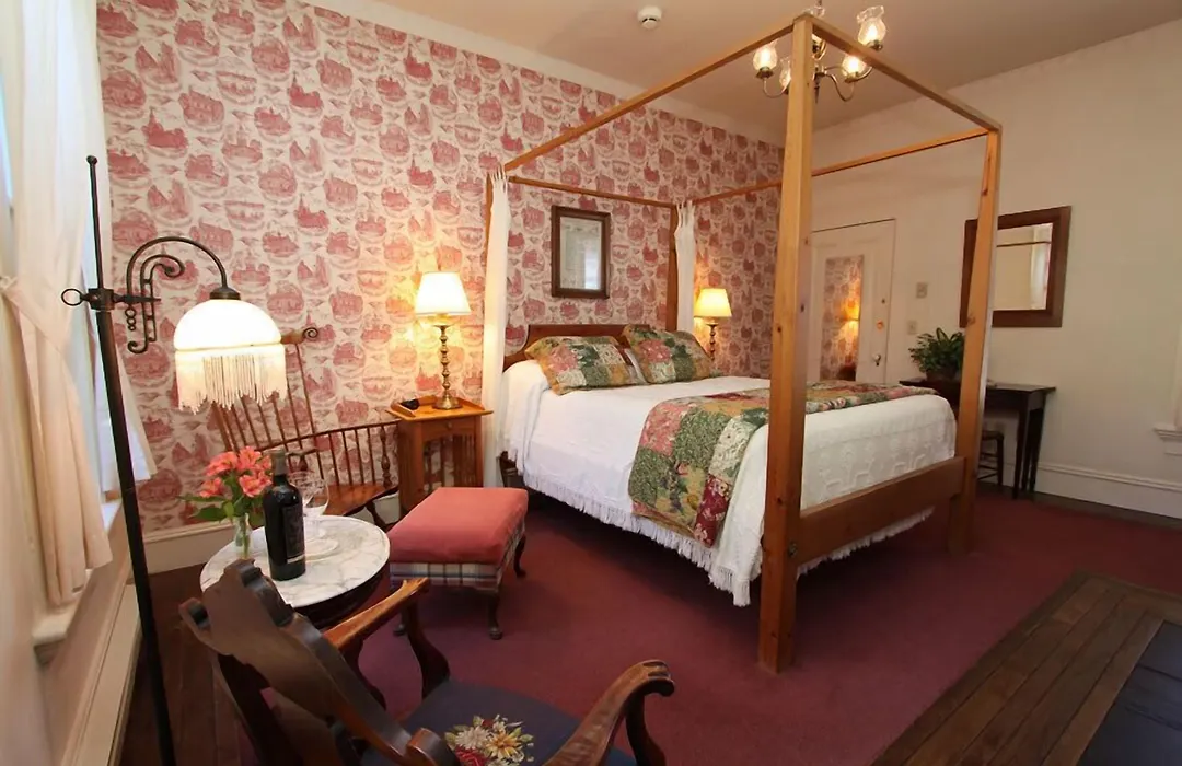 Joshua Grindle Inn-1