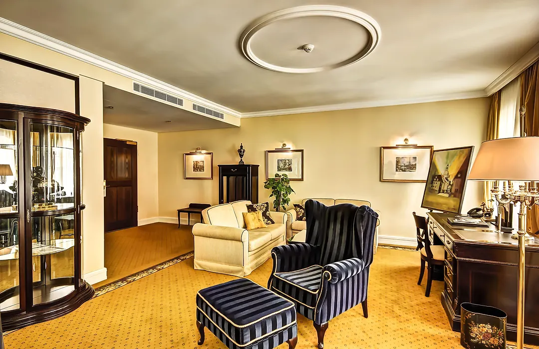 Hotel Suitess-1