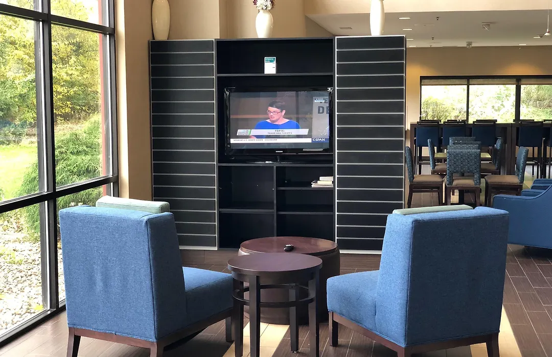 Comfort Suites Elkhart South-1