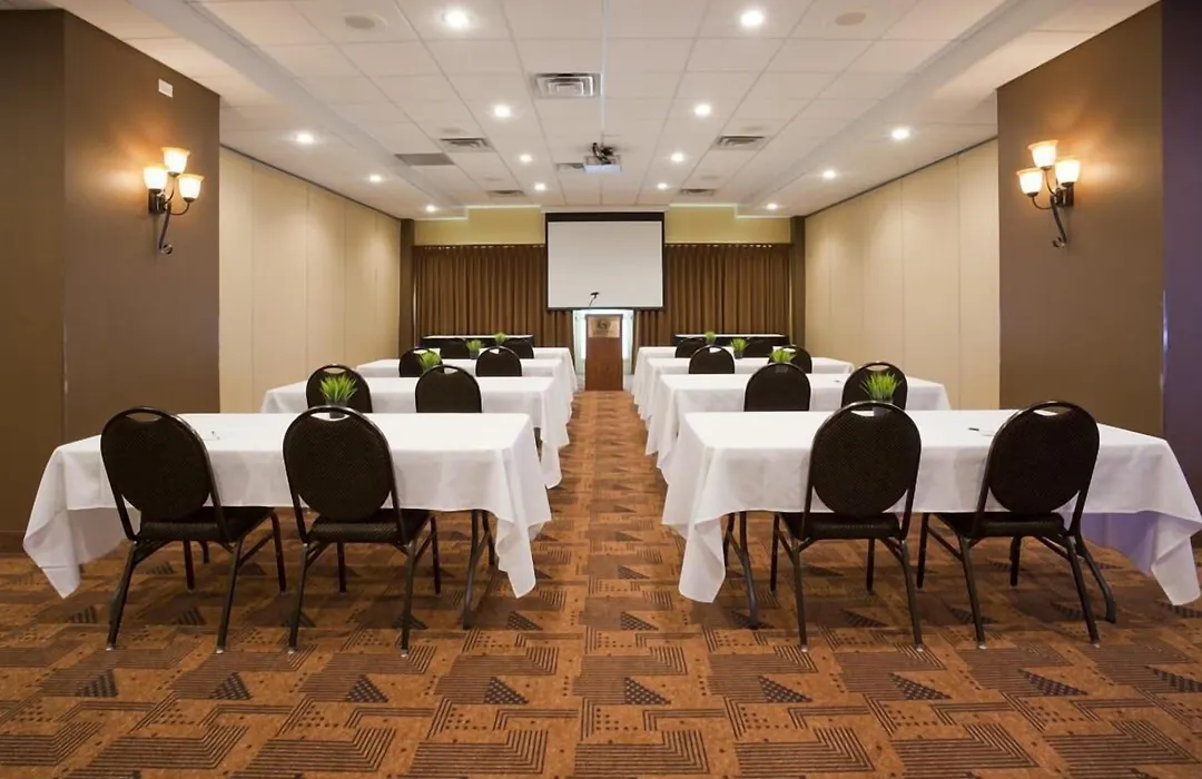 Grandstay Apple Valley-1