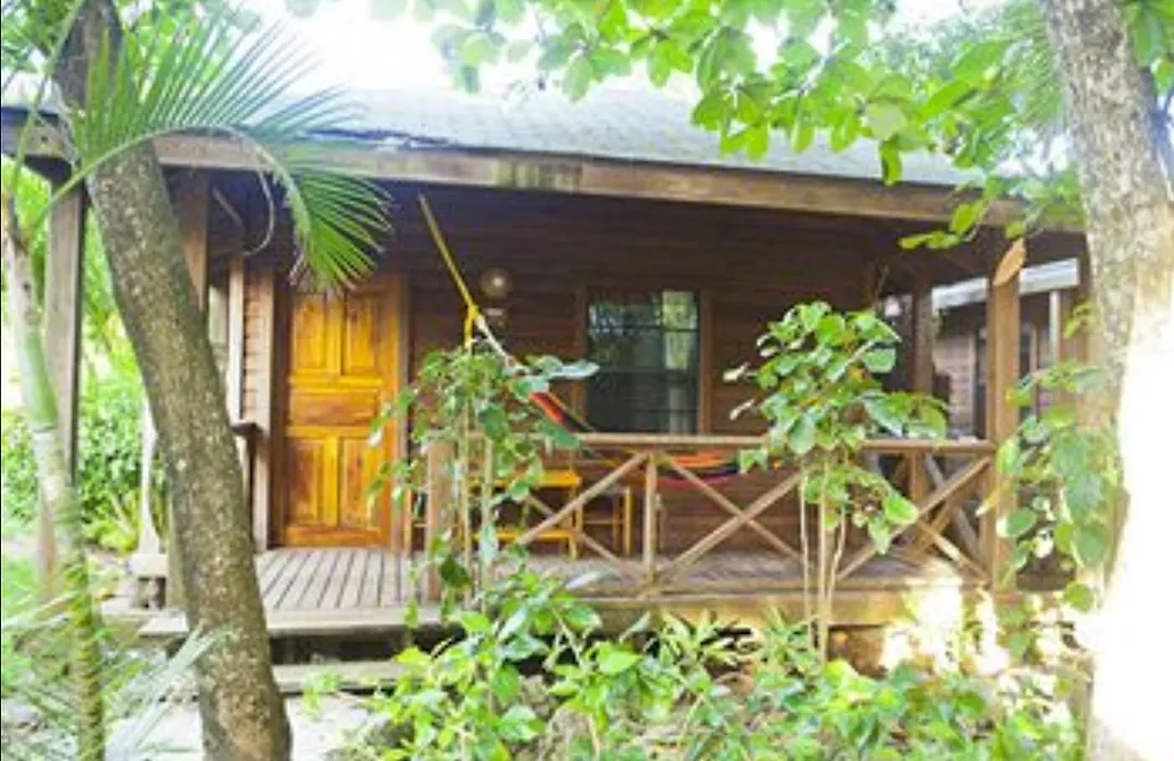 Las Rocas Resort And Dive Center-1