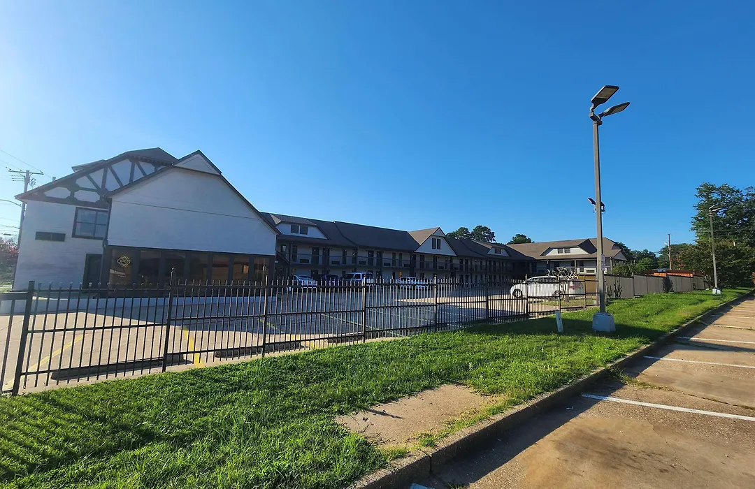 Americas Best Value Inn Longview-1