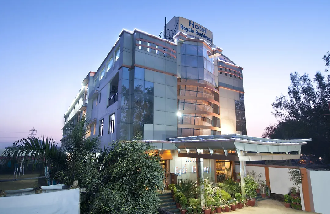 Royale Sarovar Portico Agra-1