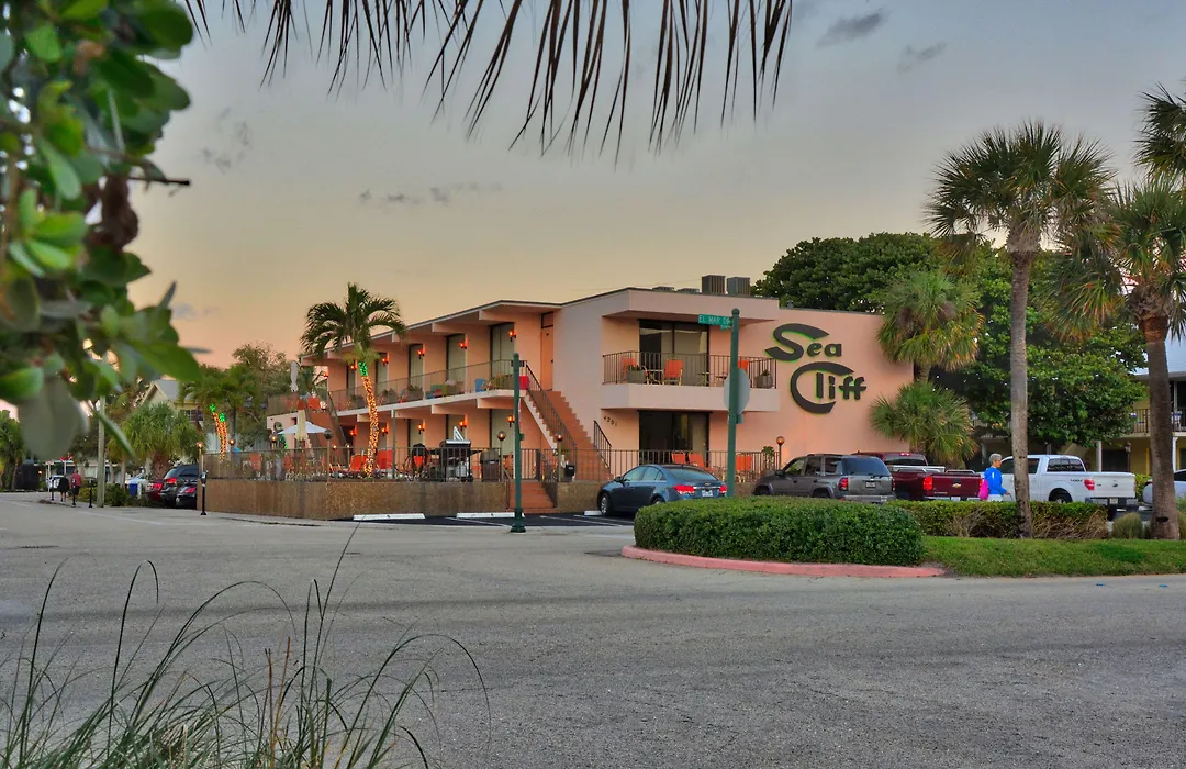 Sea Cliff Hotel-1