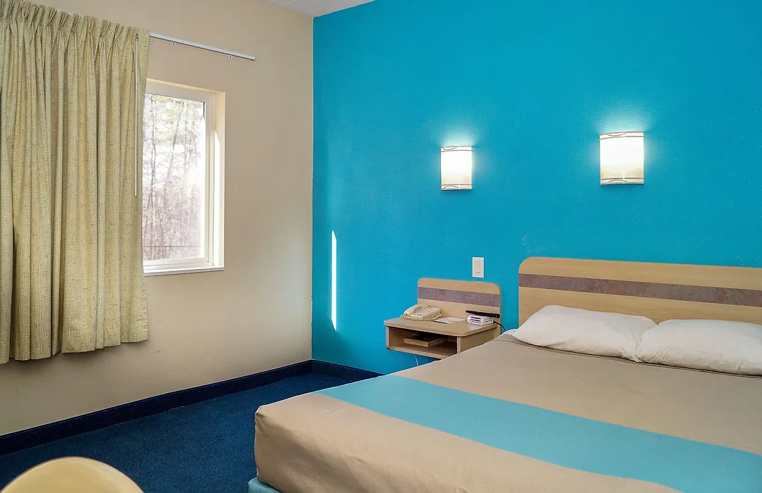 Motel 6-Peterborough, On-1