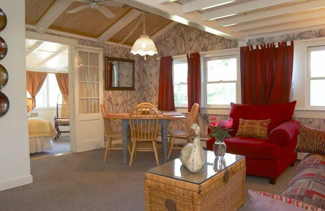 Lamb And Lion Inn-1