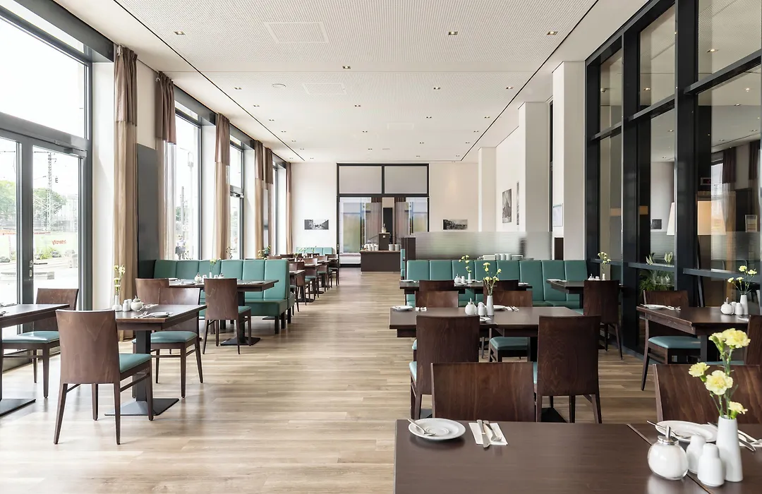 Intercityhotel Dresden-1