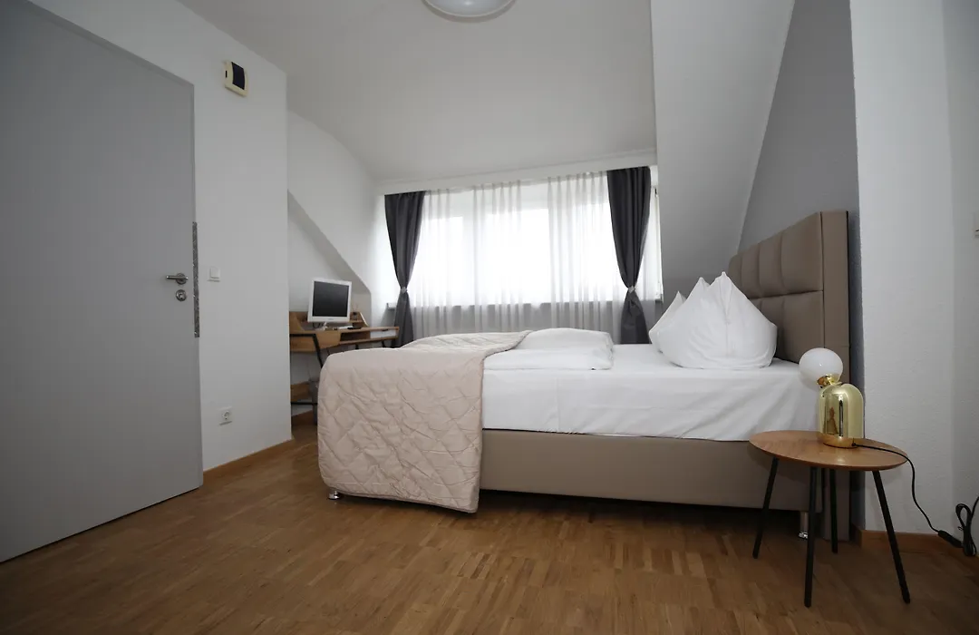 TM Hotel Düsseldorf-1