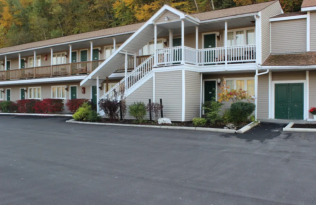 Berkshire Travel Lodge-1