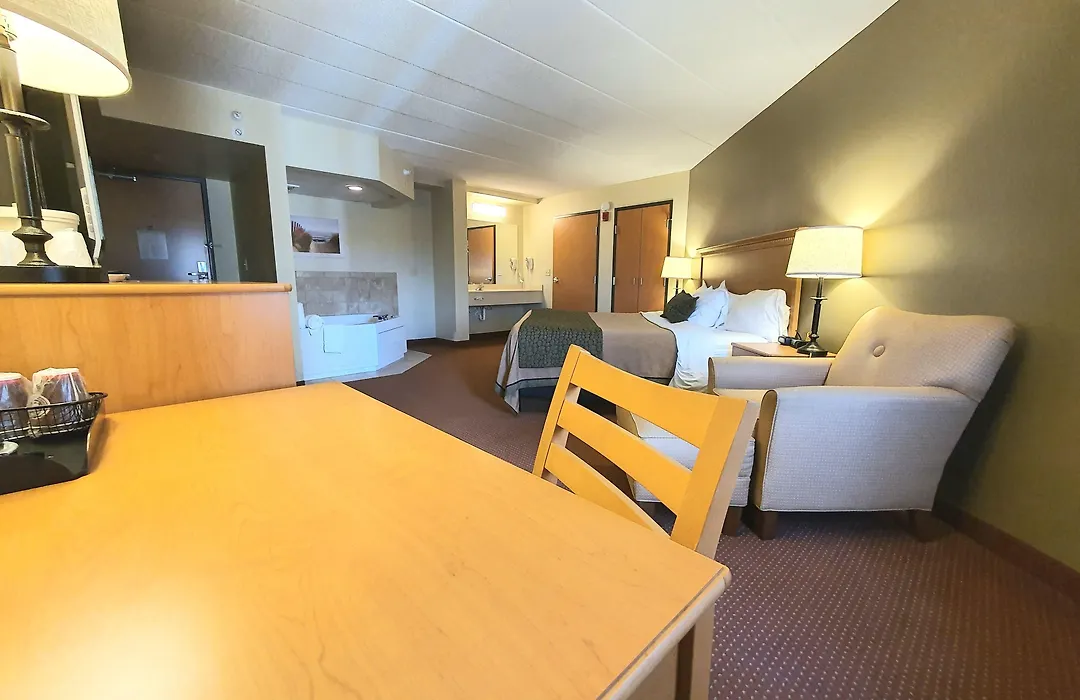Amerivu Inn And Suites - Waconia-1