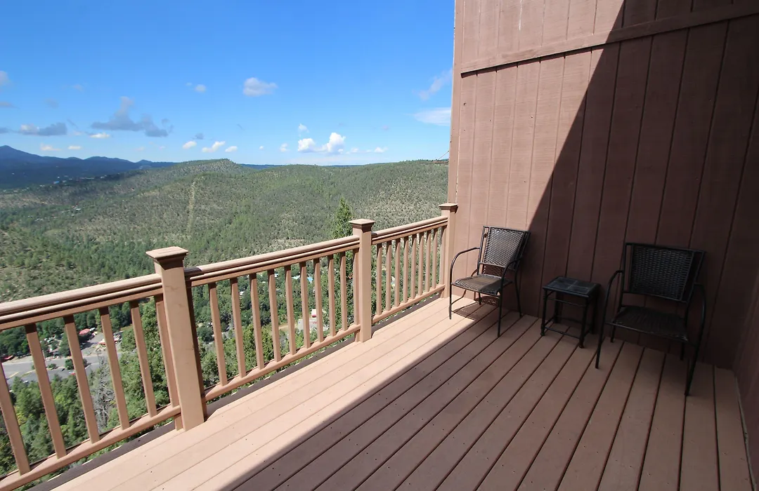 Crown Point Resort-1