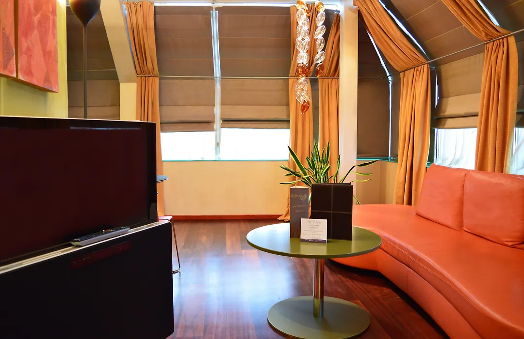 Les Fleurs Boutique Hotel-1